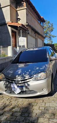 TOYOTA ETIOS 1.5 XLS 16V FLEX 4P AUTOMÁTICO TOYOTA ETIOS 1.5 XLS 16V FLEX 4P AUTOMÁTICO